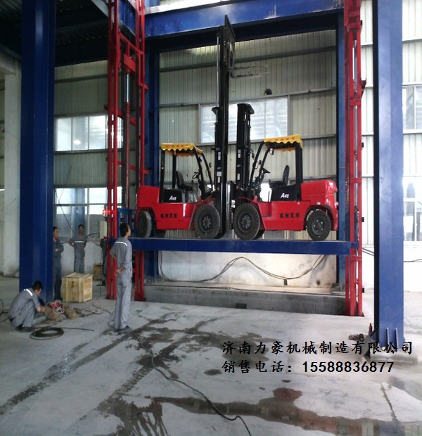2个叉车图片.jpg 2个叉车图片.jpg